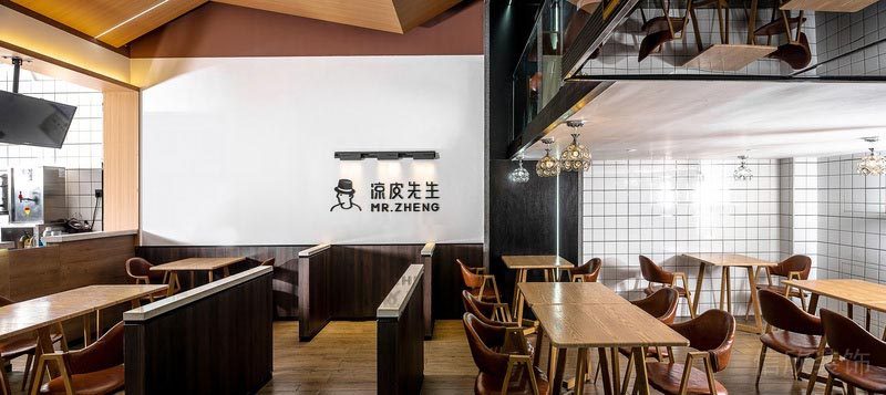 深圳沙尾餐飲裝修設(shè)計(jì)公司案例藝術(shù)燈具